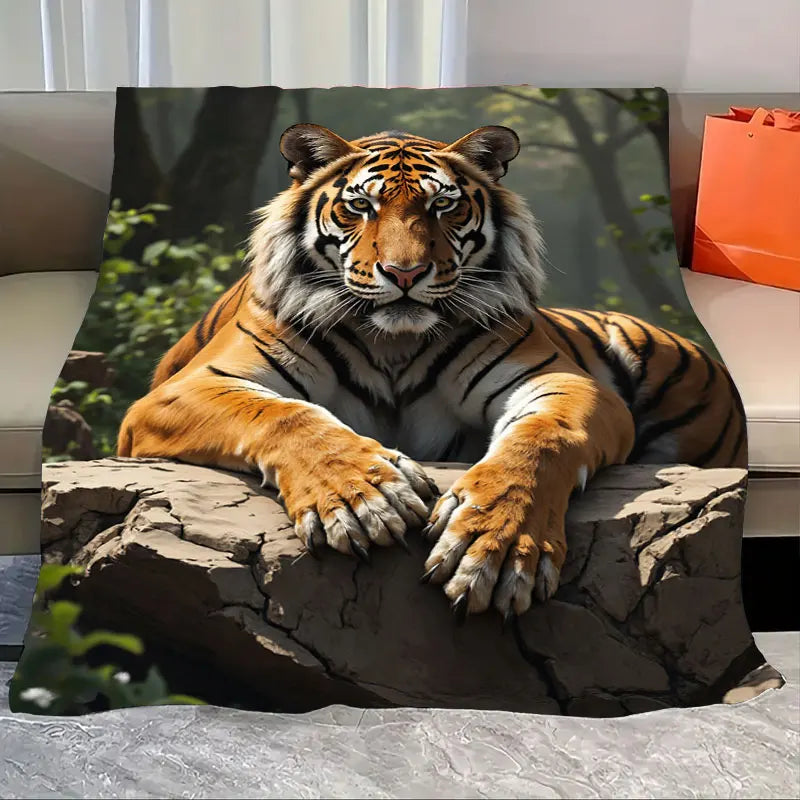 1pc Flannel Blanket Cozy Halloween Black Cat Blanket with Autumn Leaves Pattern for Home Decor