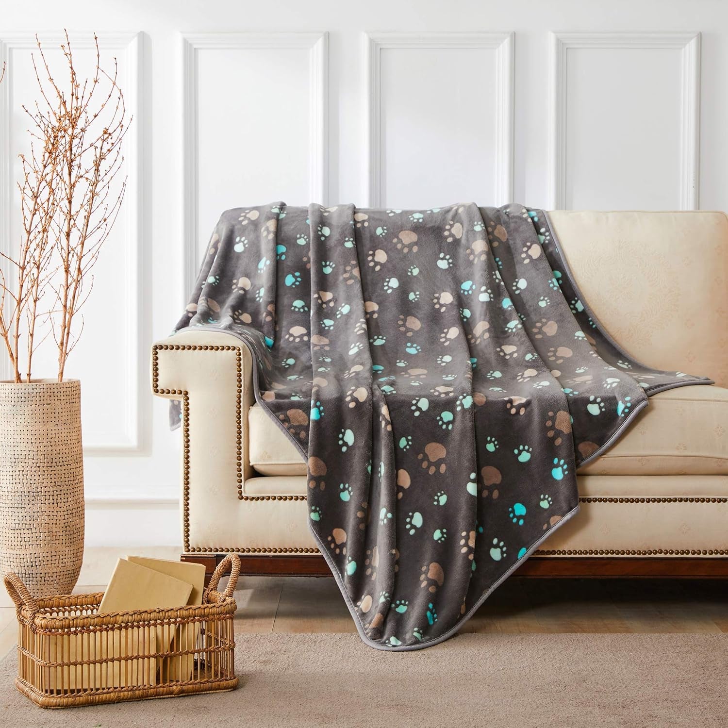 350 GSM Super Soft Fuzzy Flannel Fleece Pet Blanket – Grey, 40" x 32"