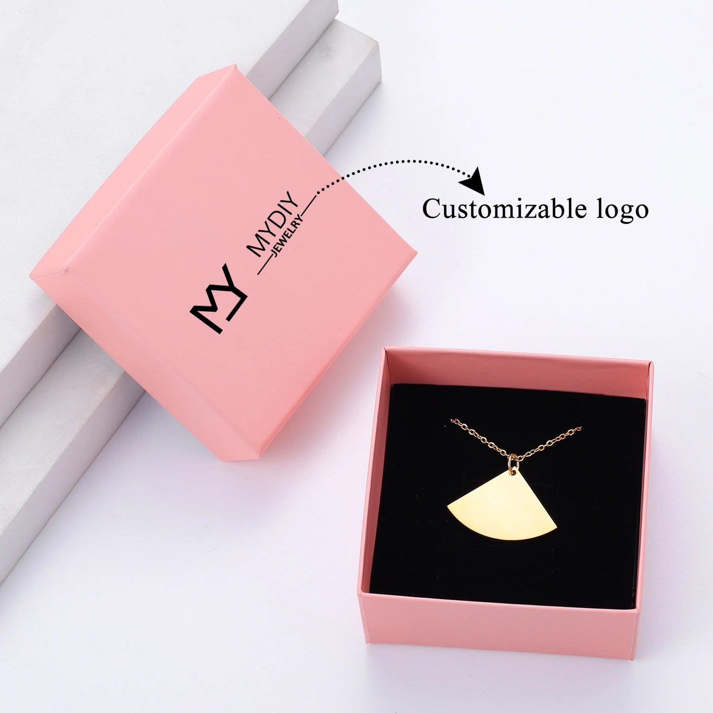 🖤 Custom Frosted Engraved Pet Picture Necklace – Personalized Stainless Steel Portrait Pendant – Memorial Jewelry for Women & Men (Gold/Silver/Rose Gold)