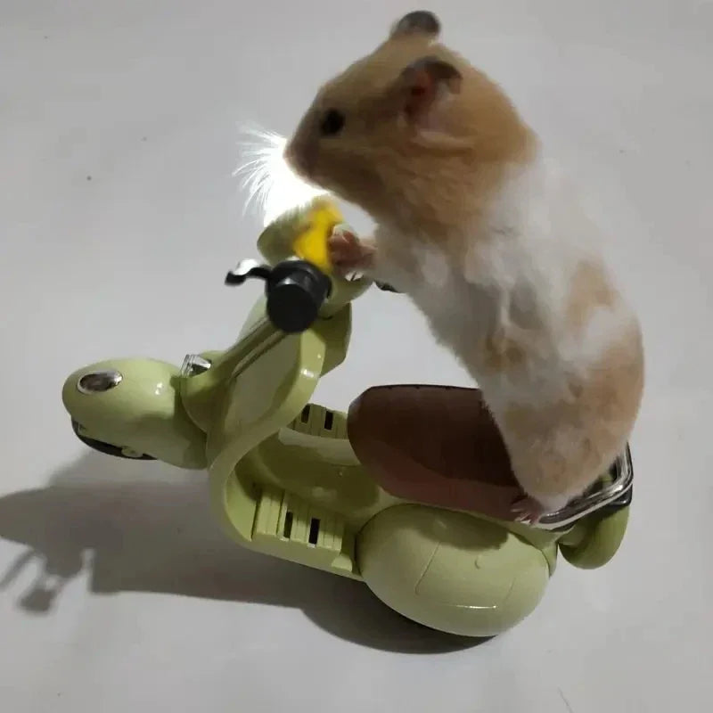 Electric Hamster Motorcycle Toy – 360° Rotating Light-Up Pet Toy for Hamsters, Mice, Rats, and Small Pets