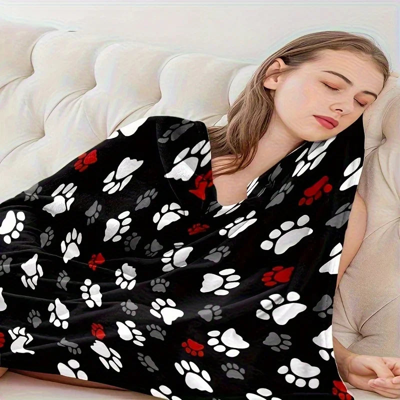 Animal Paw Print Flannel Blanket – Soft, Cozy & All-Season Comfort for Home or Sofa
