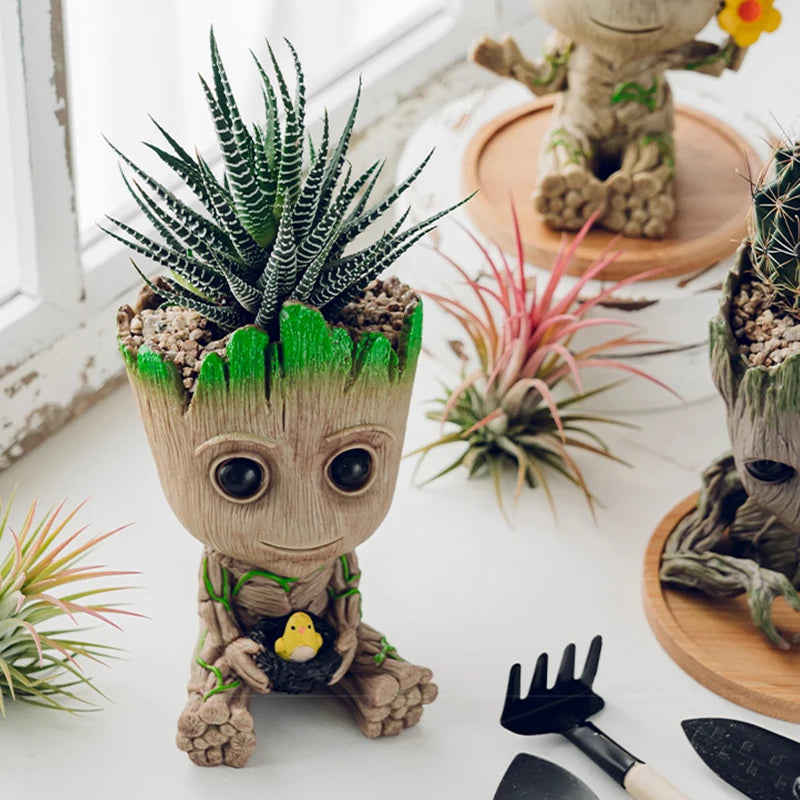 Groot Plastic Garden Vases / Pots For Flowers