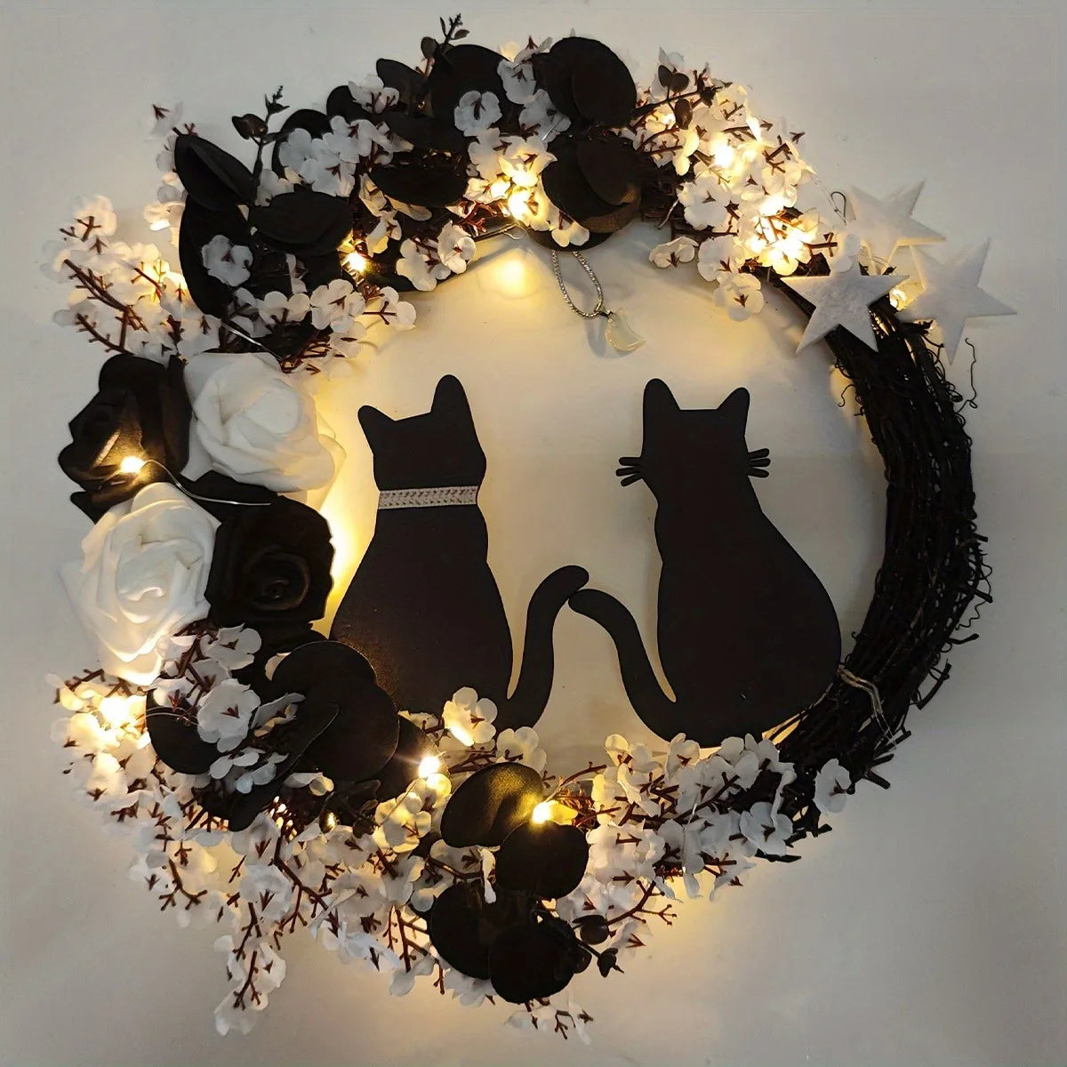 Black Cat Crescent Wreath – Spooky Halloween Front Door & Window Decor for Home, Party, or Holiday Display