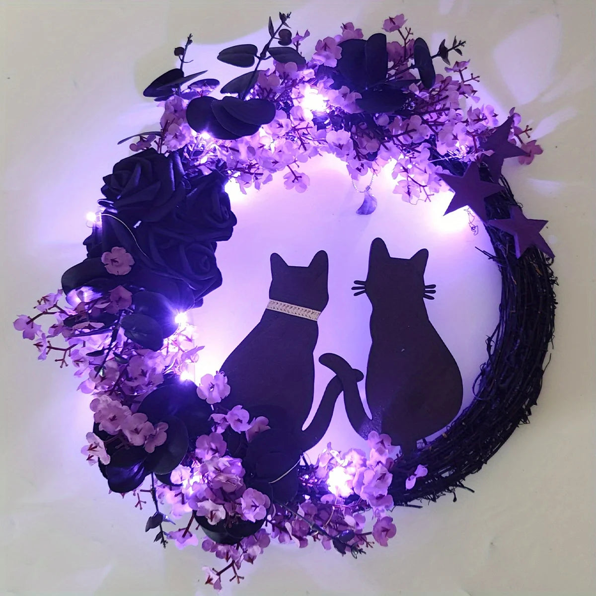 Black Cat Crescent Wreath – Spooky Halloween Front Door & Window Decor for Home, Party, or Holiday Display