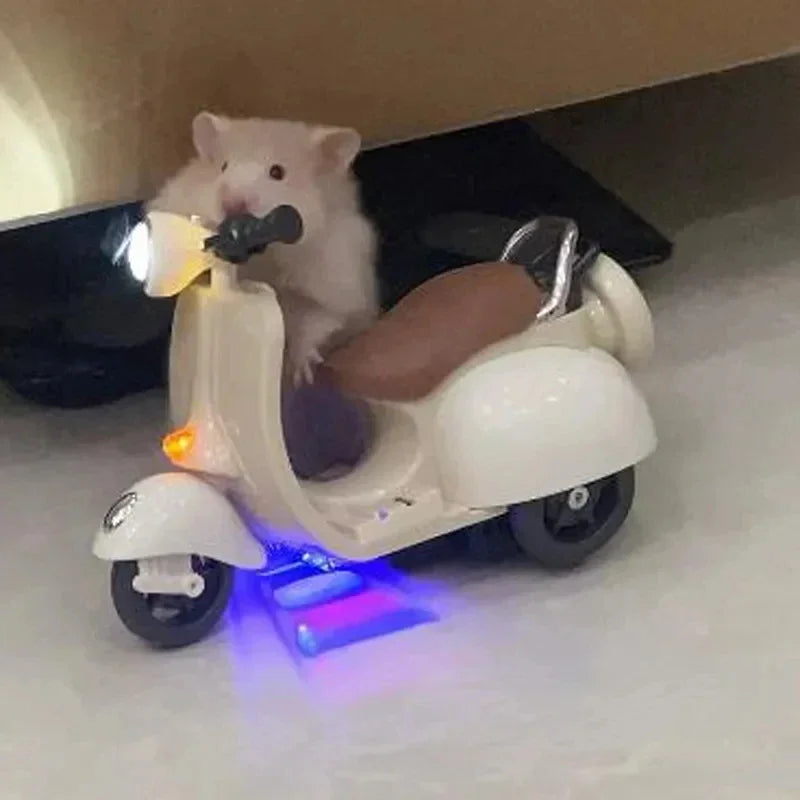 Electric Hamster Motorcycle Toy – 360° Rotating Light-Up Pet Toy for Hamsters, Mice, Rats, and Small Pets